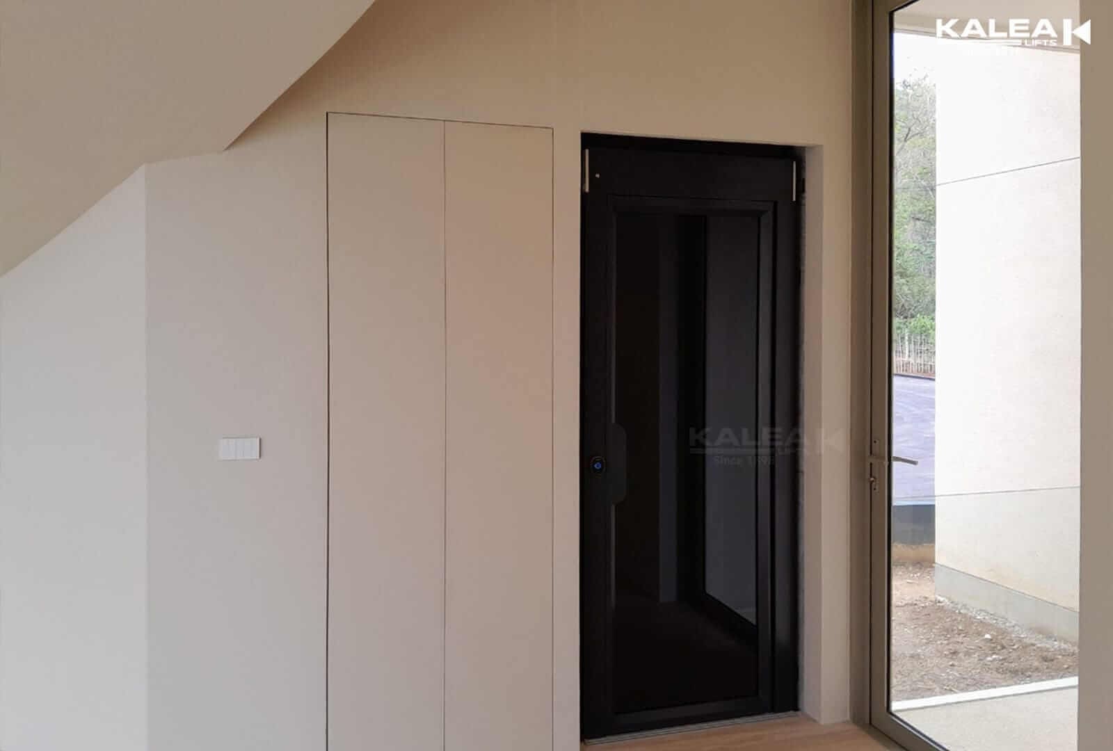 x30s 1110×815 blacknox Kalea Lift Home elevator ลิฟท์บ้าน